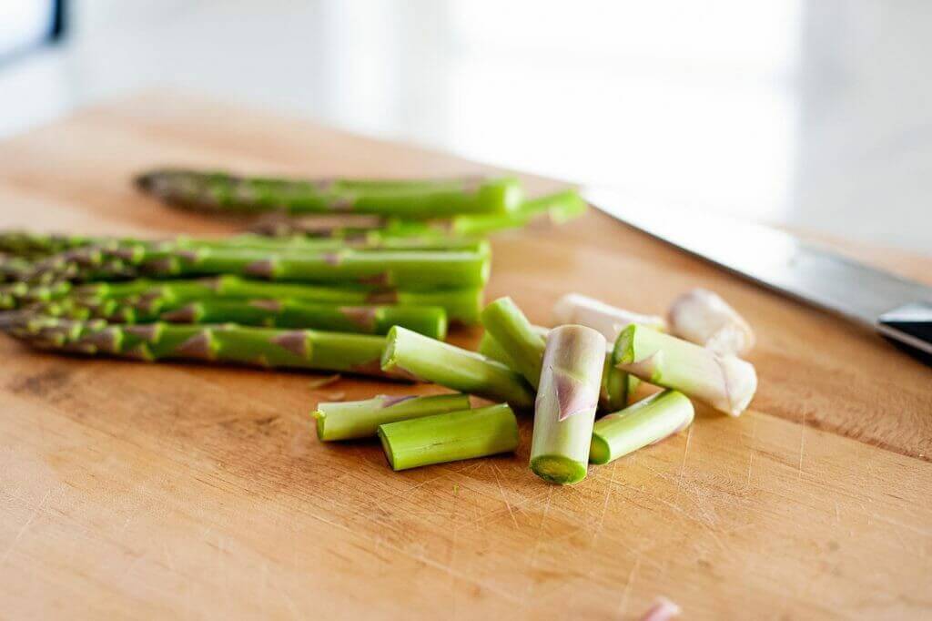 Prepare Asparagus For A Roast