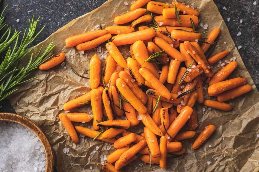 Baking carrots at a high temperature