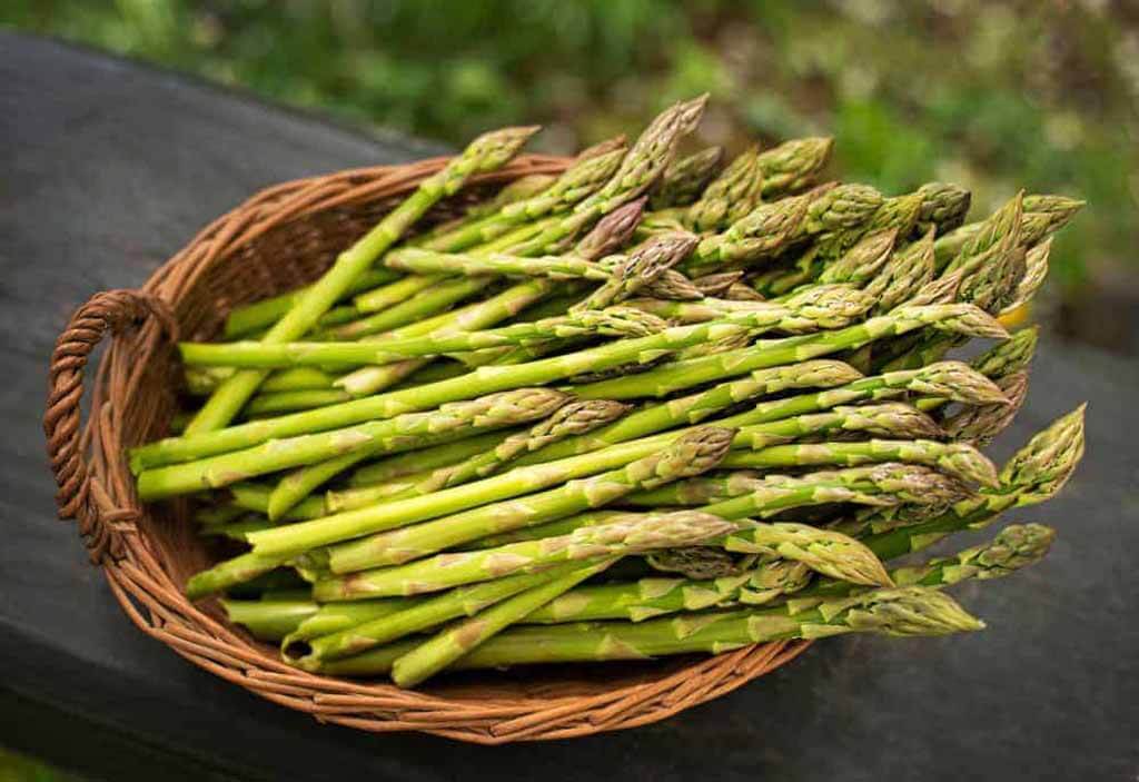 Soak Asparagus Before Roasting