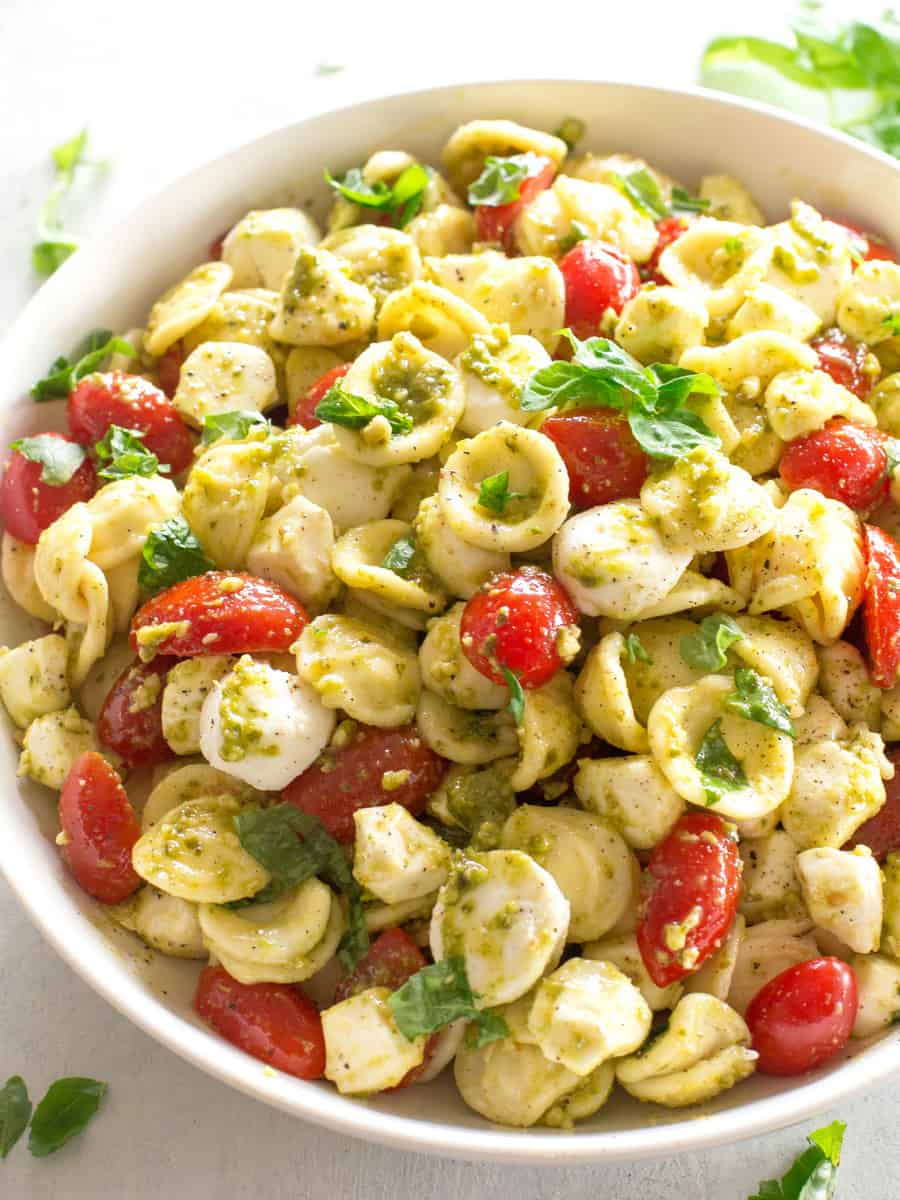 Caprese Pasta Salad with Pesto