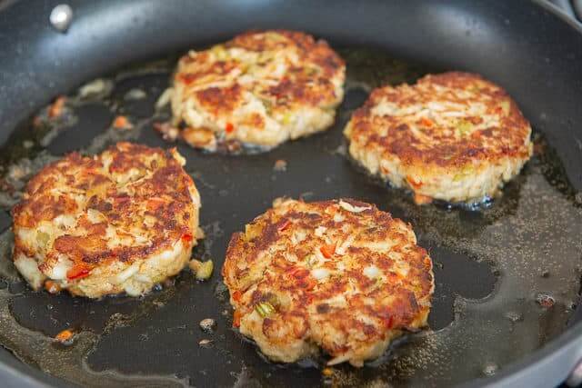 several ways to bake crab cakes