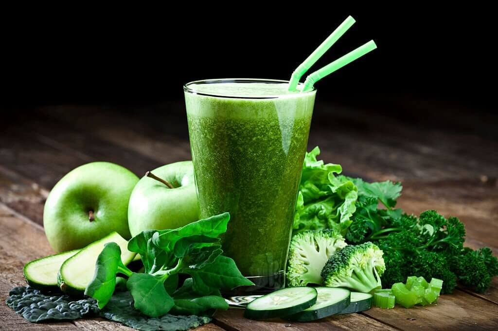 Difference Between Green Juice and Green Smoothies