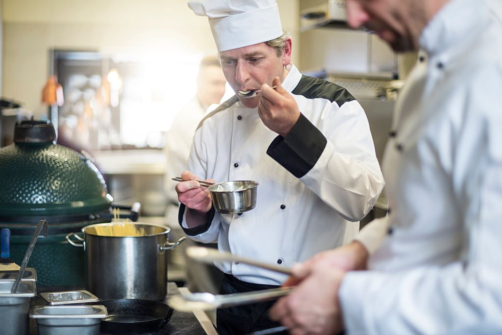 can a food handler taste food